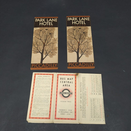 Lotto di 2 mappe tascabili di Londra e mappa bus 1935 e 1938. Strappi e macchie