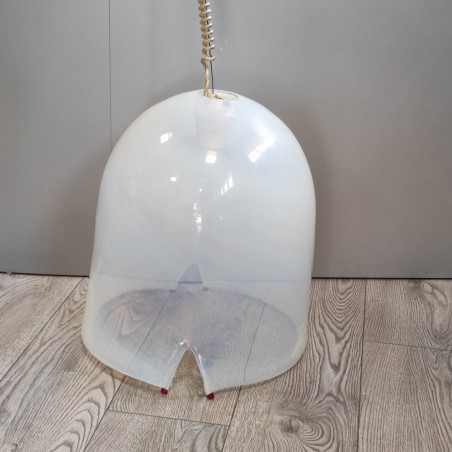 Lampadario Leucos 80s campana in vetro latte