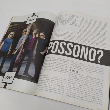 Rivista On stage n. 62 2013 con autografo di Vasco Rossi. Buone condizioni
