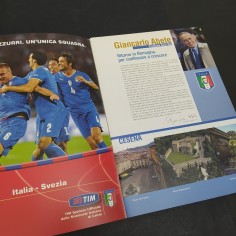 Pubblicazione in occasione della partita Italia-Svezia 2009 con autografi 2
