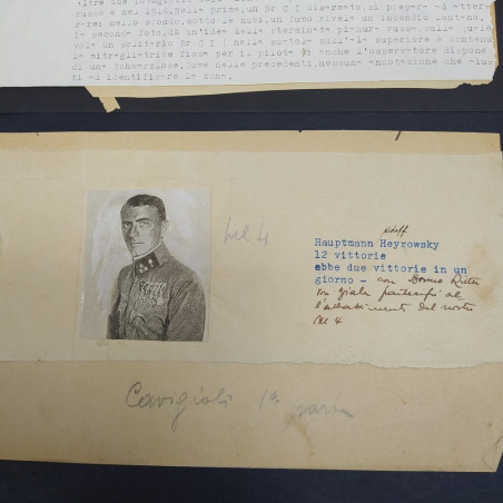 Foto del pilota di guerra Hauptmann Heyrowsky  e dell'aereo Br C I con note