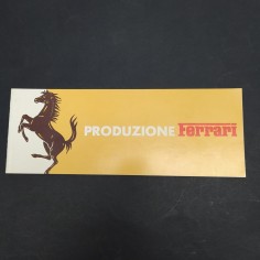 Catalogo Produzione Ferrari in italiano, francese e inglese. Copertina con aloni