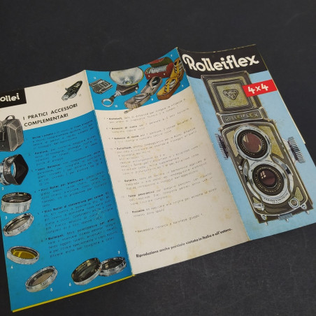 Manuale d'uso per macchina fotografica Rolleiflex 4x4. Macchioline ingiallite