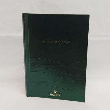 Catalogo orologi Rolex Oyster Perpetual 2011. Macchie sul retro