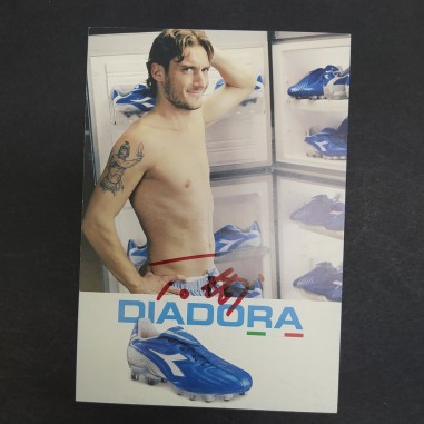 Cartolina pubblicitaria Diadora con firma attribuita a Francesco Totti