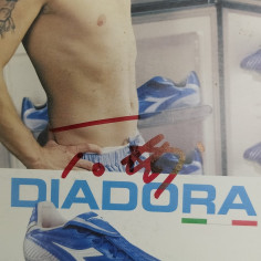 Cartolina pubblicitaria Diadora con firma attribuita a Francesco Totti 2