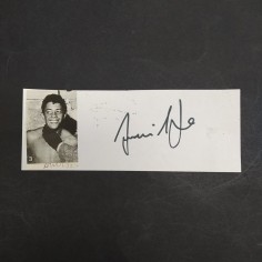 Ritaglio con foto e autografo del calciatore Amarildo Tavares. Buone condizioni