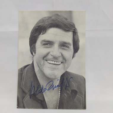 Foto autografata di Giuffre Aldo, 15x10,5 cm. Piega sulla parte frontale