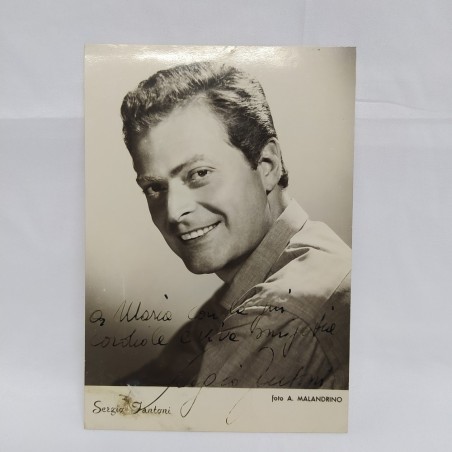 Cartolina con foto autografata di Sergio Fantoni, 15x10,5 cm. Macchie