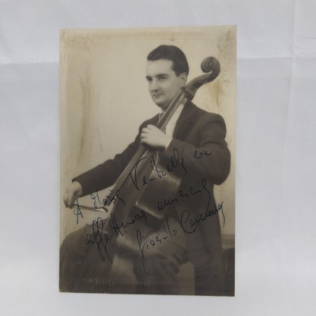 Cartolina autografata del violoncellista Giacinto Caramia da giovane con aloni