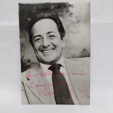 Foto autografata dell'attore Gianni Agus con dedica poco leggibile, 15x10 cm