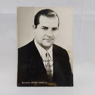 Foto autografata del cantante baritono Guido Pasella con macchie e sbucciature