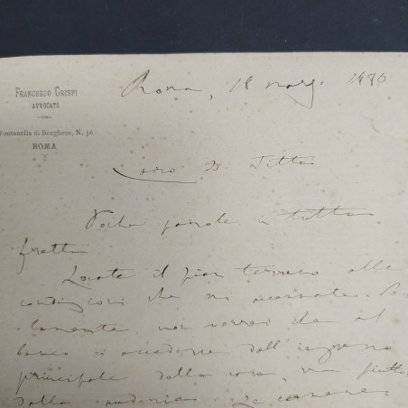Lettera di Francesco Crispi in carta intestata e datata 1880. Strappo