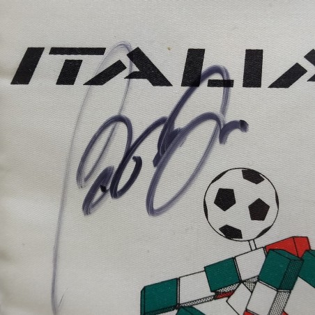 Gagliardetto Fifa World Cup Italia '90 con l'autografo di Roberto Baggio. Buono