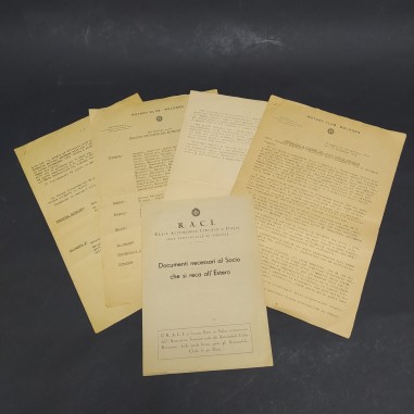 Documenti del Rotari Club Bologna e RACI anni '50. Ingiallimenti