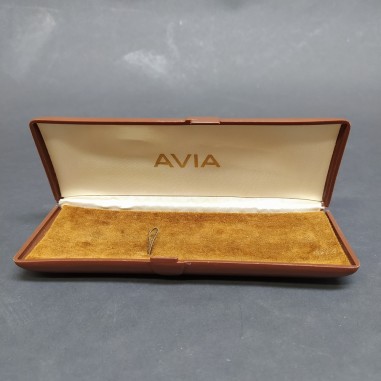Cofanetto per orologio Avia in plastica marrone. Buone condizioni