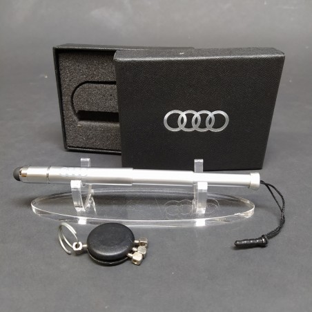 Portachiavi Audi con 4 postazioni per anellini e pennino separato. In cofanetto