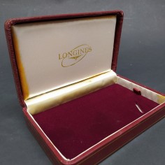 Cofanetto per orologio Longines bordeaux con macchioline di umidità 2