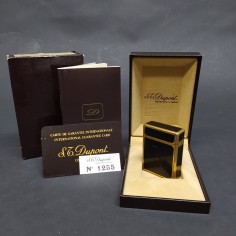 Accendino Dupont nero e dorato con graffi in cofanetto con libretto e garanzia