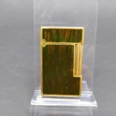Accendino Dupont con decorazione che riproduce il legno, bordi dorati con graffi 2