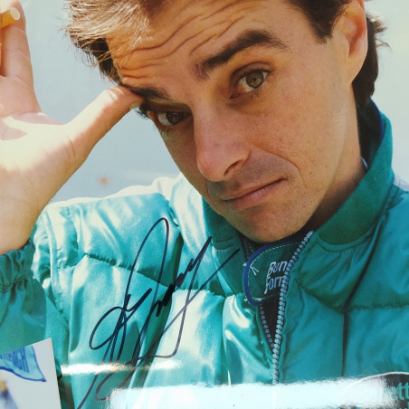 Lotto di 36 foto di F1 alcune con autografi, misure varie ben conservate