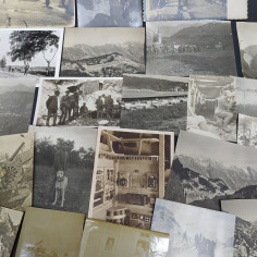 Lotto di 25 foto e cartoline militari con obici, trincee, varie dimensioni 2