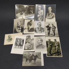 Lotto di 13 cartoline e foto della famiglia reale e alte cariche del '900