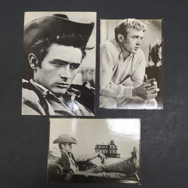 Lotto di 3 cartoline dell'attore James Dean sul set, dimensioni varie