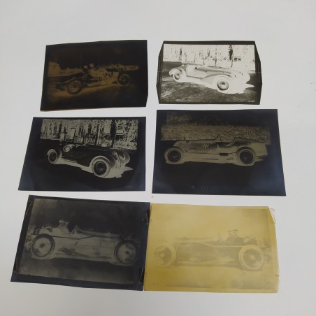 Lotto di 5 negativi fotografici di vetture Alfa Romeo e Alfa scuderia Ferrari
