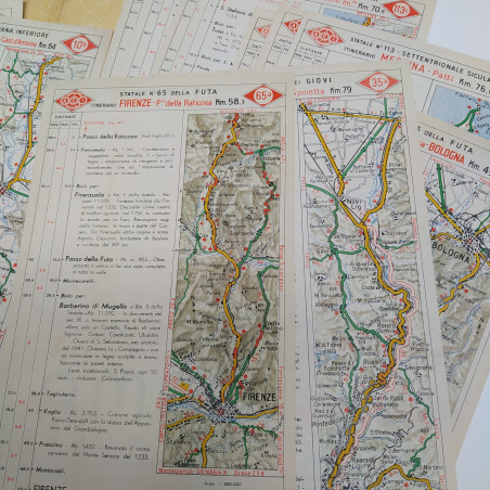 Cartellina con 53 itinerari stradali italiani dell'Automobile Club d'Italia 1949