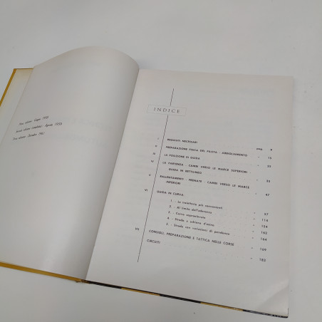 Volume Tecnica e pratica della guida automobilistica da corsa, Taruffi 1961
