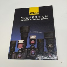 Volume Nikon Compendium - Handbook of the Nikon System, Hillebrand e Hauschild 2