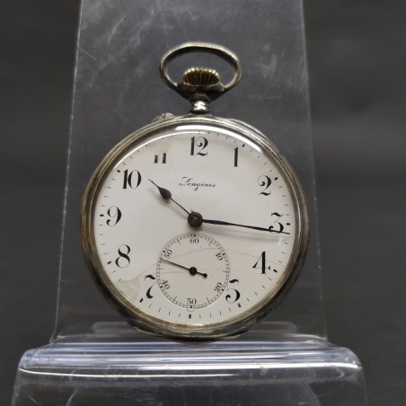 Orologio da tasca Longines, diametro 48 mm con numeri arabi. Scheggiato