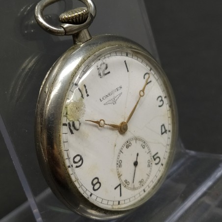 Orologio da tasca Longines, diametro 47 mm con numeri arabi. Scheggiato
