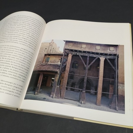 Libro Bologna Il volto della città, Pier Luigi Cervellati e Franco Fontana '75