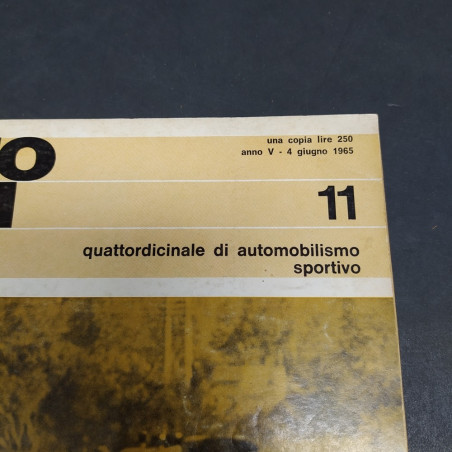 Lotto di 11 riviste autosprint anni 1964, 65 e 66 con sbucciature e macchie