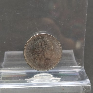 Moneta da 50 Lire della Repubblica italiana datata 966 leggermente logora