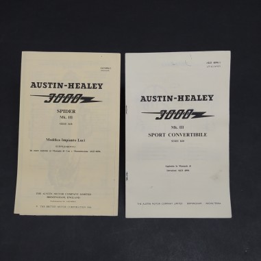 Copie anastatiche di supplementi ai manuali di auto Austin-Healey 3000. Macchie