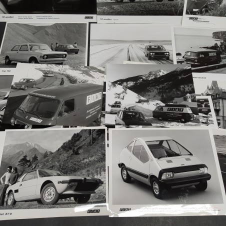 Lotto di 19 fotografie di vetture Fiat degli anni '70 con modelli indicati
