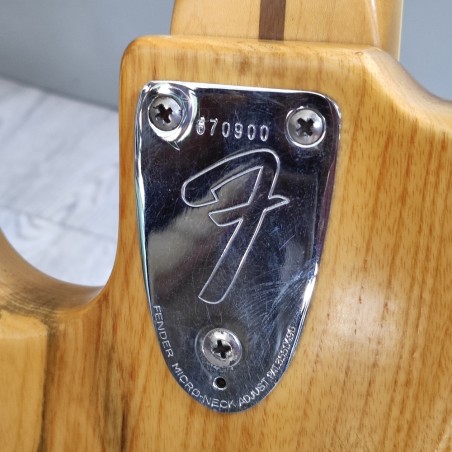 Basso Jazz Fender periodo CBS anni 70 seriale 670900