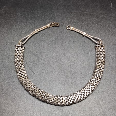 Collana etnica in argentone fitta lavorazione a maglia geometrica anni 70