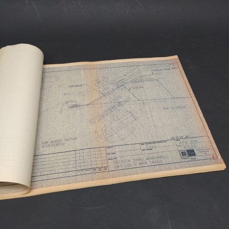 Progetto d'archivio di automobile van dello studio Pininfarina 1985, 39 disegni
