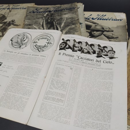 Lotto di 15 riviste Il secolo illustrato 1917-1918. Macchie diffuse e strappi
