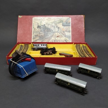 Set Marklin CM 827/3 scala H0 loco, 5 carri binari e trasformatore