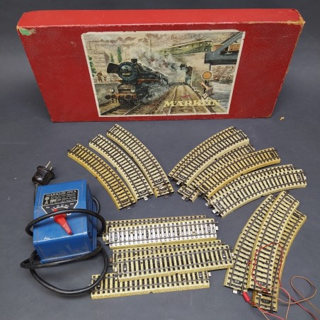 Set Marklin CM 827/3 scala H0 loco, 5 carri binari e trasformatore