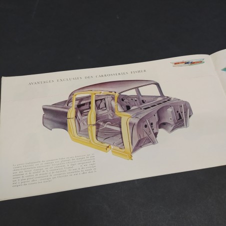 Catalogo delle automobili Chevrolet 1956 in francese con annotazione interna