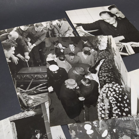 Lotto di 8 foto originali funerale Fausto Coppi 26x20 cm timbri di agenzia