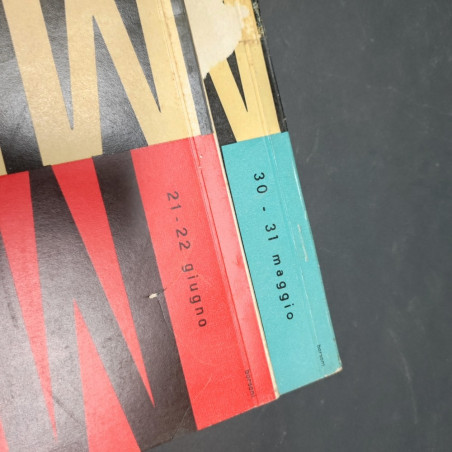 Lotto di 2 riviste Mille Miglia 1958 e 1959 con ingiallimenti e spellature