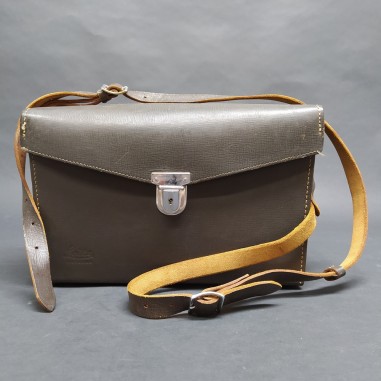 Borsa per macchina Leica 32x14 cm, alta 19 cm con tracolla e segni di umidità