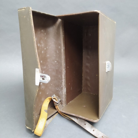 Borsa per macchina Leica 32x14 cm, alta 19 cm con tracolla e segni di umidità